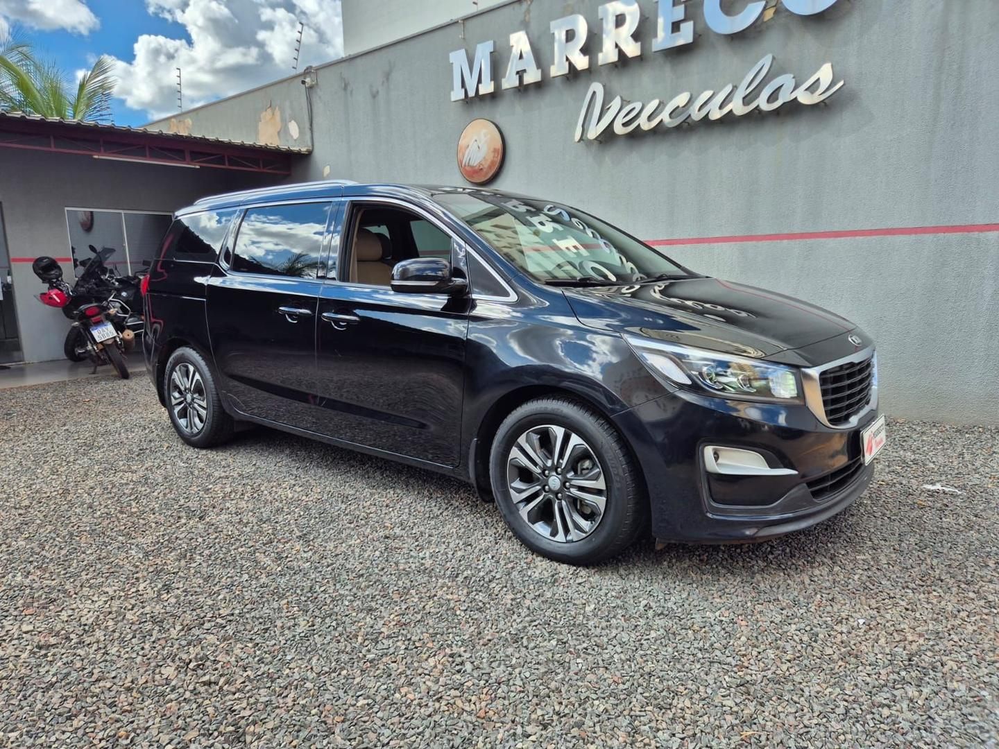 KIA Grand Carnival 2019