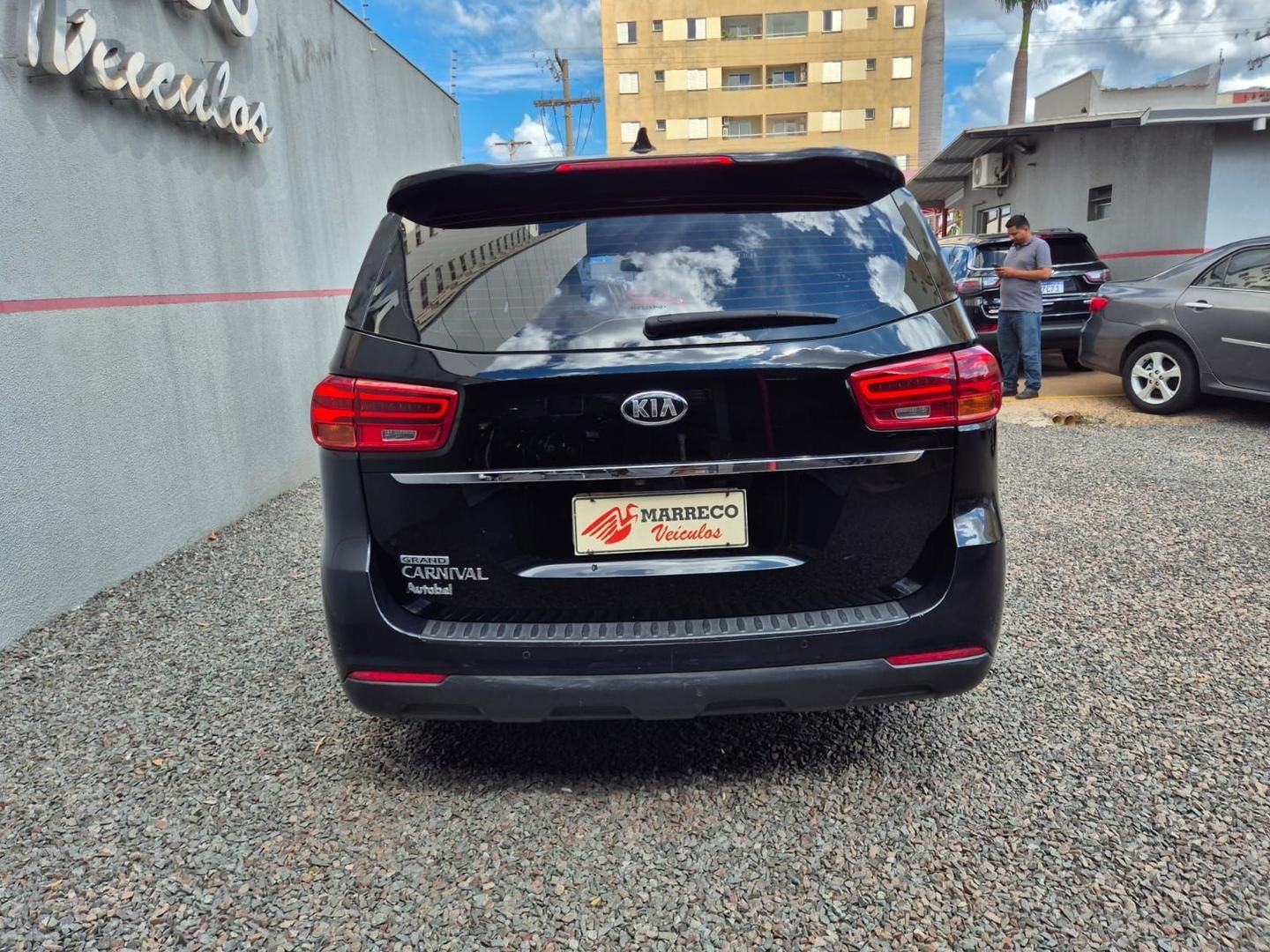 KIA Grand Carnival 2019 - miniatura 7