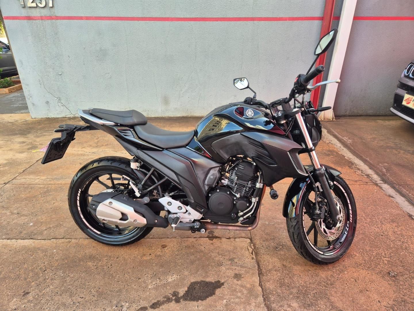 YAMAHA FZ25 2021