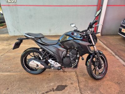 YAMAHA FZ25  2021