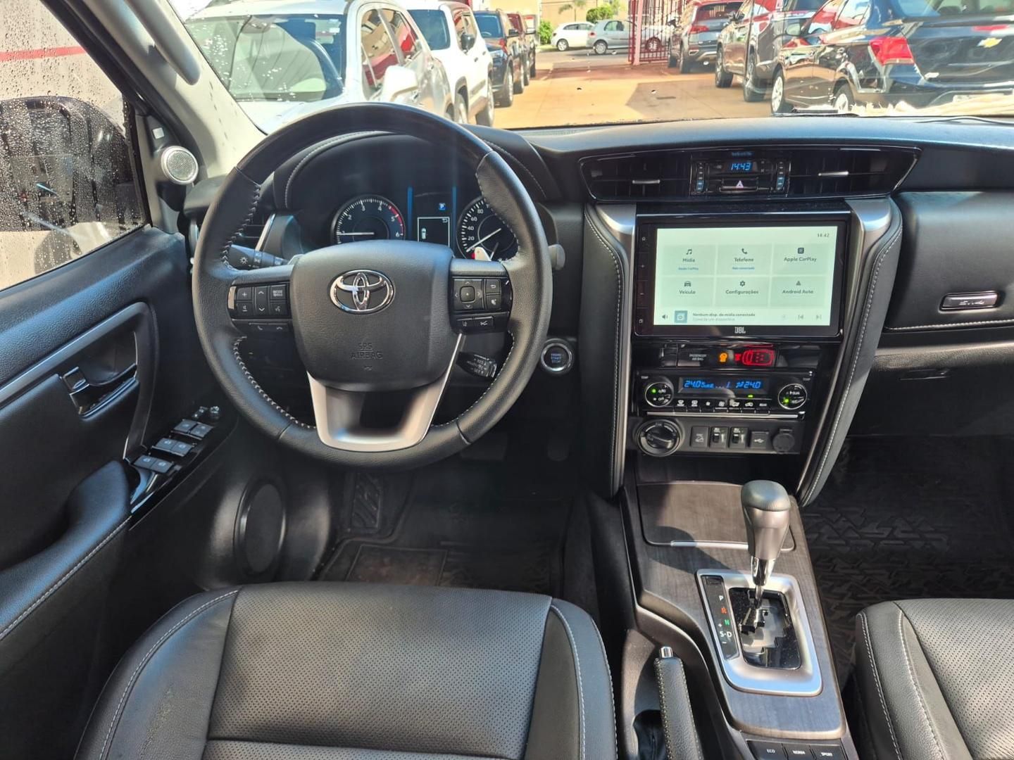 TOYOTA Hilux SRX Diamond D4-D 2.8TDi 16v 4x4 2024 - miniatura 5
