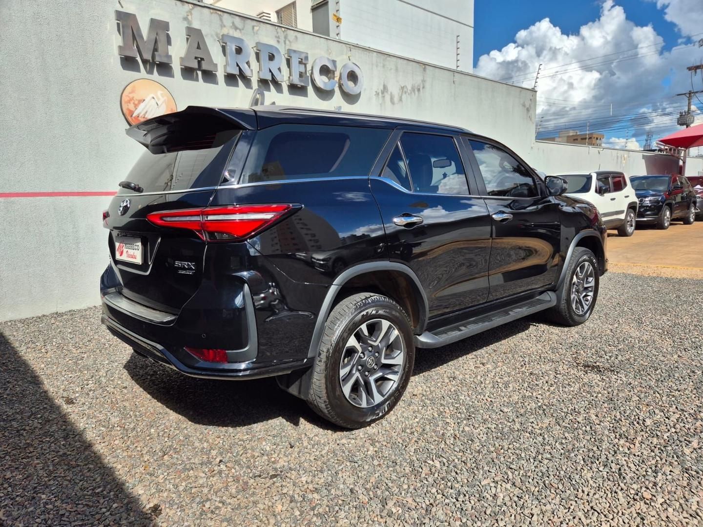 TOYOTA Hilux SRX Diamond D4-D 2.8TDi 16v 4x4 2024 - miniatura 10