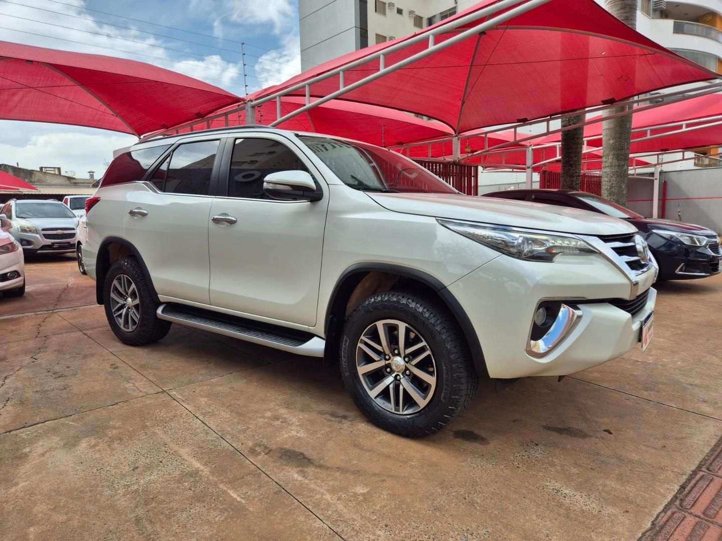 TOYOTA Hilux SRX D4-D 2.8TDi 16v 4x4 2017
