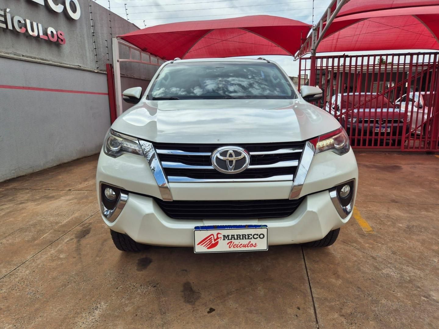TOYOTA Hilux SRX D4-D 2.8TDi 16v 4x4 2017 - miniatura 3