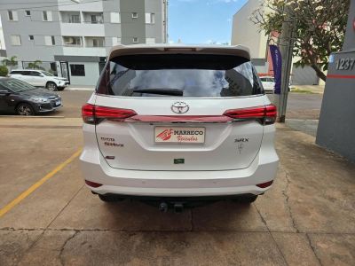 TOYOTA Hilux SRX D4-D 2.8TDi 16v 4x4 2017 - miniatura 5
