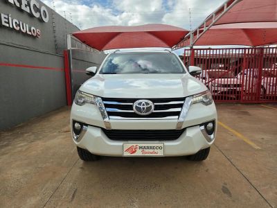 TOYOTA Hilux SRX D4-D 2.8TDi 16v 4x4 2017 - miniatura 8