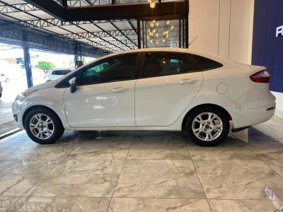 FORD Fiesta Hatch Titanium 1.6 16v PowerShift 2014 - miniatura 4