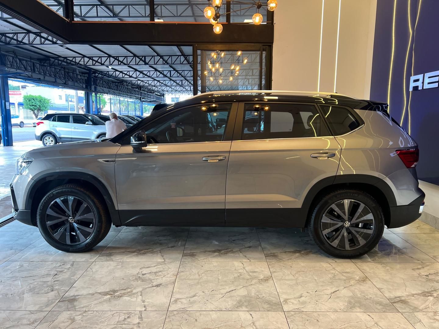 VOLKSWAGEN Taos Highline 1.4 16v TSi 2022 - miniatura 4