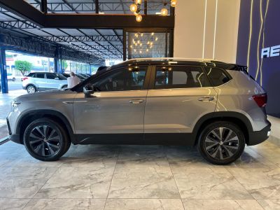 VOLKSWAGEN Taos Highline 1.4 16v TSi 2022 - miniatura 4