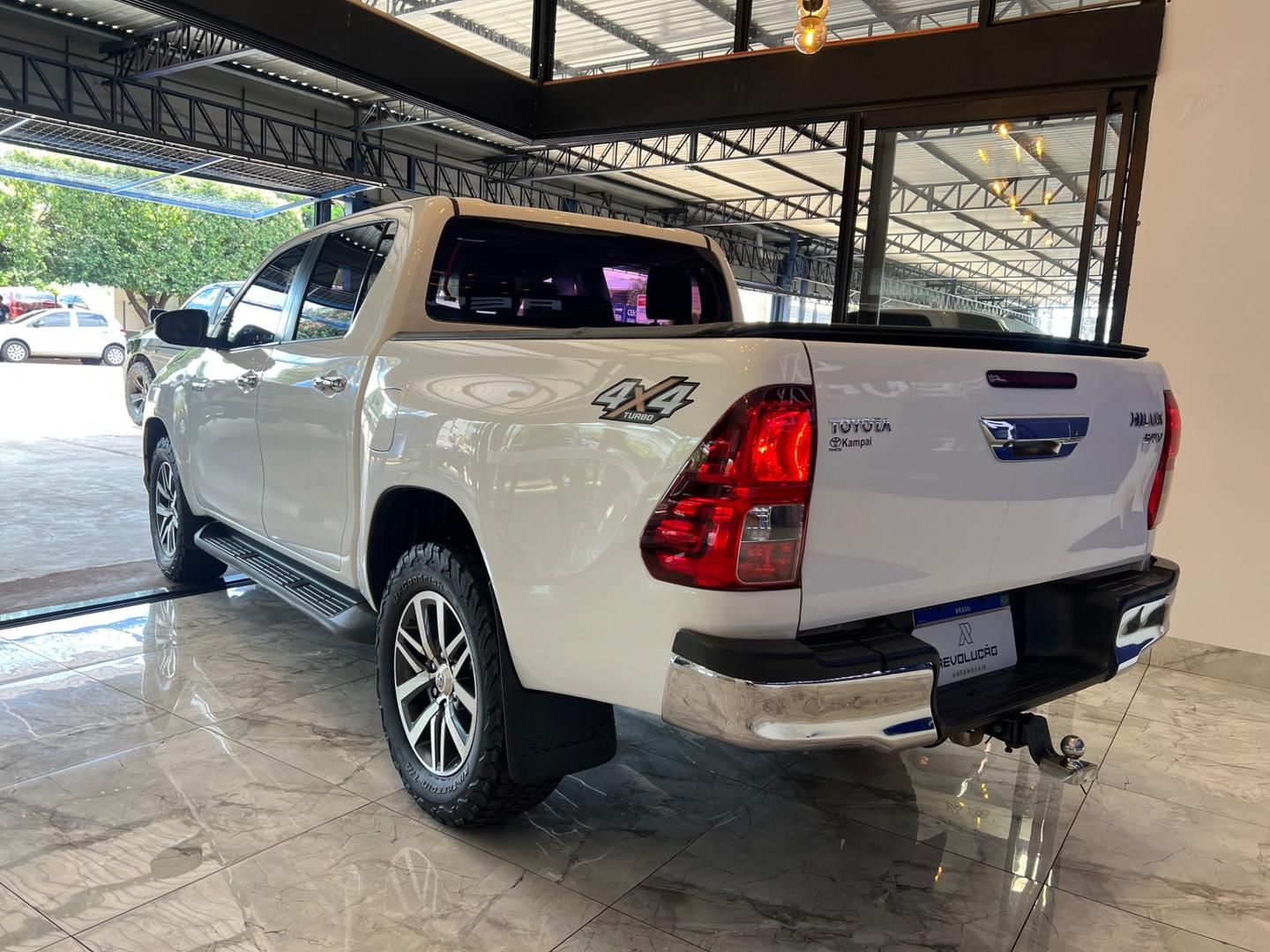 TOYOTA Hilux SRV D4-D 2.8TDi 16v 4X4 C.D. 2020 - miniatura 4