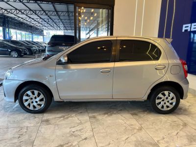 TOYOTA Etios XS 1.5 16v 2018 - miniatura 4