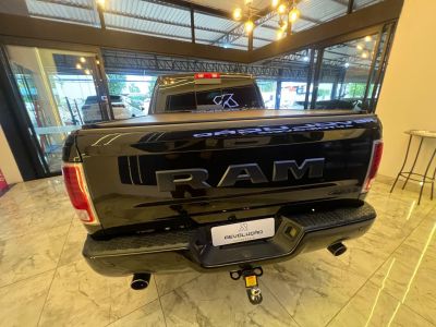 RAM 1500 Classic Laramie 5.7 V8 4X4 C.D. 2022 - miniatura 5