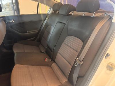 KIA Cerato 1.6 16v 2019 - miniatura 8