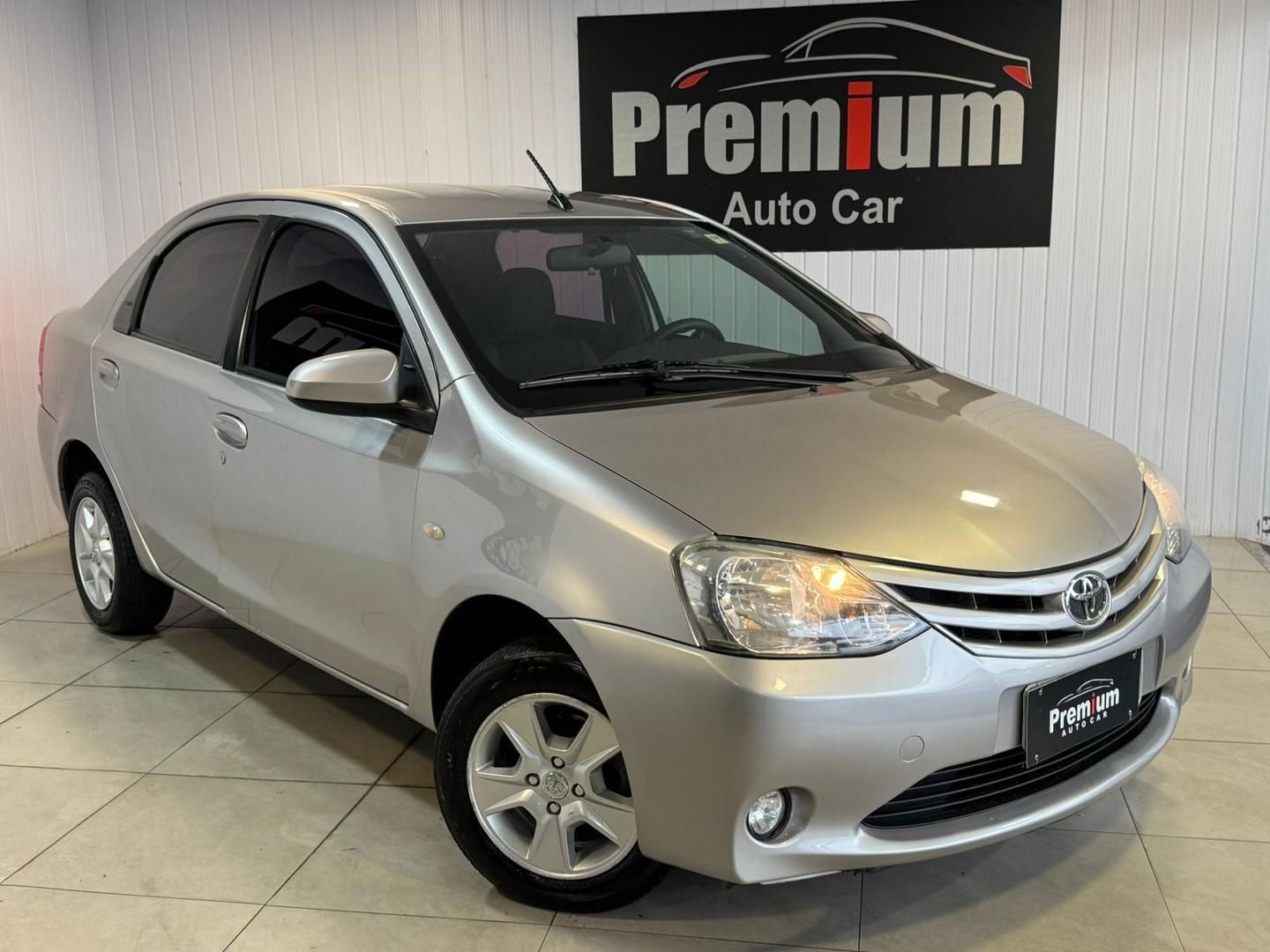 Vista principal de TOYOTA Etios Sedan XS 1.5 16v 2017