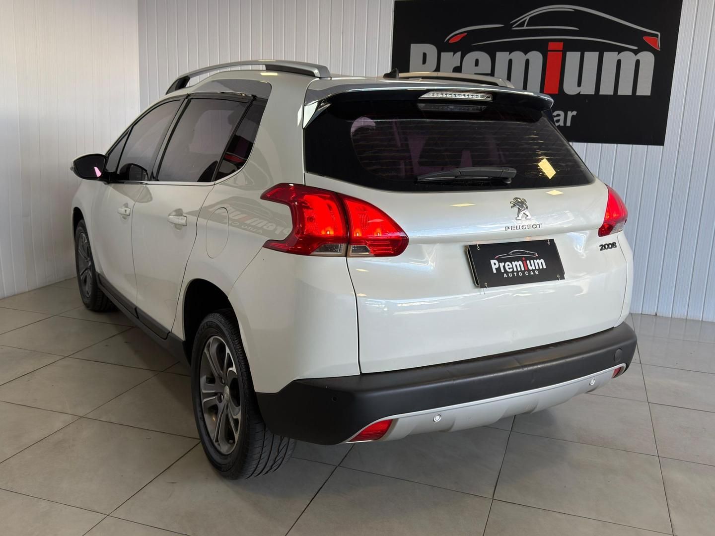 PEUGEOT 2008 Griffe 1.6 16v 2017 - miniatura 4