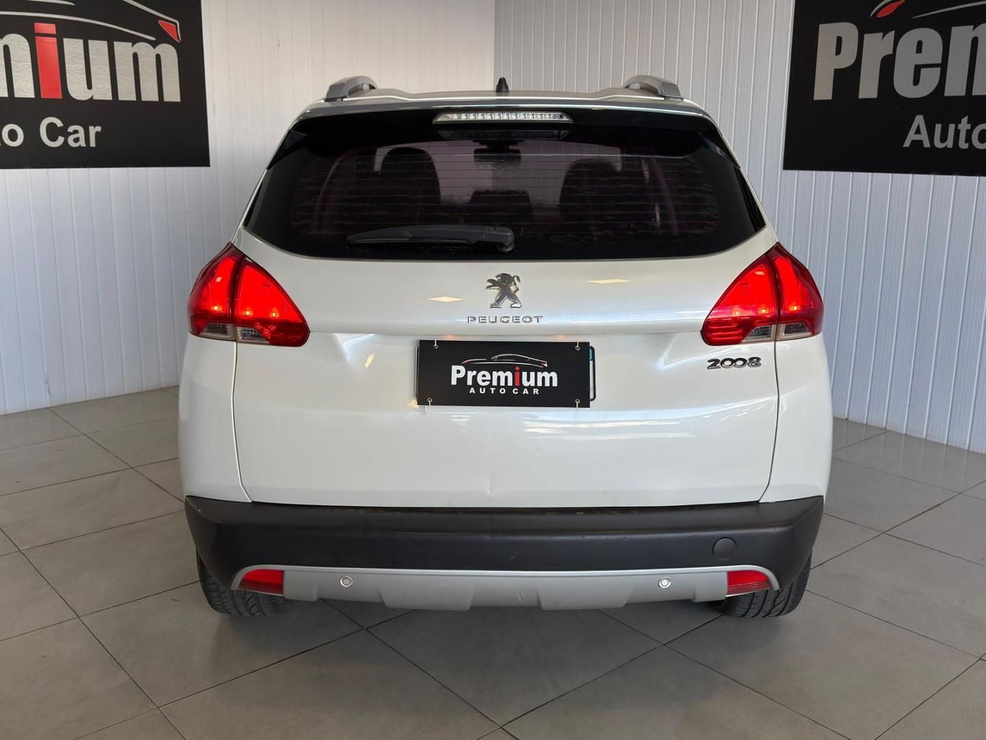 PEUGEOT 2008 Griffe 1.6 16v 2017 - miniatura 5
