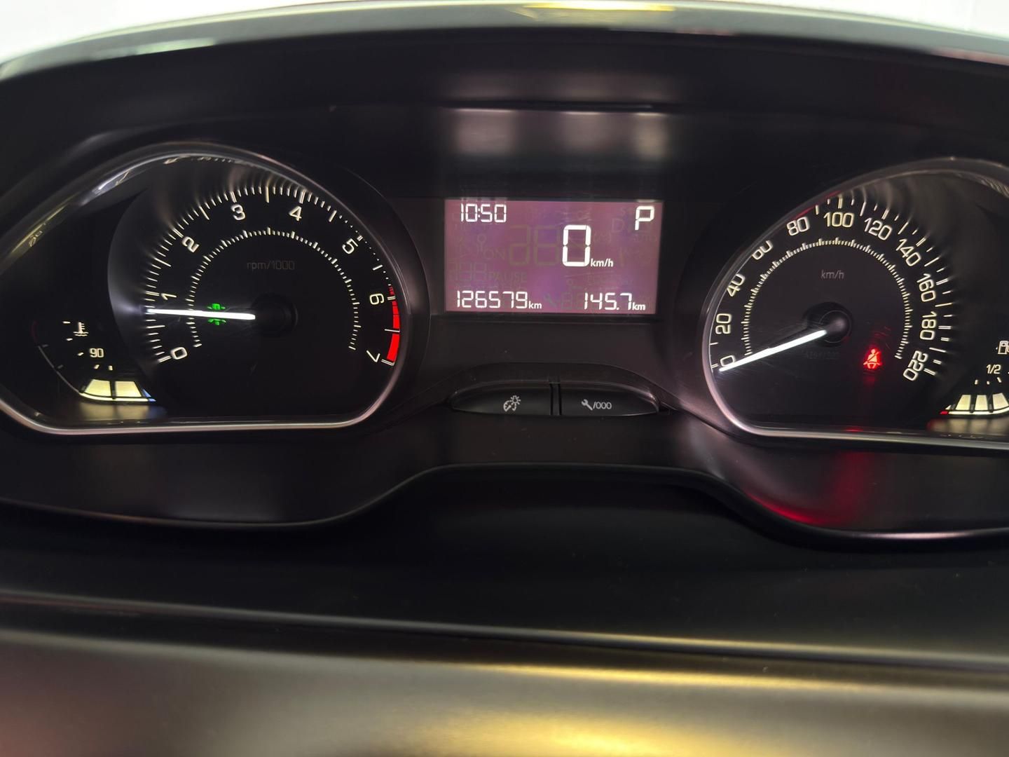 PEUGEOT 2008 Griffe 1.6 16v 2017 - miniatura 10