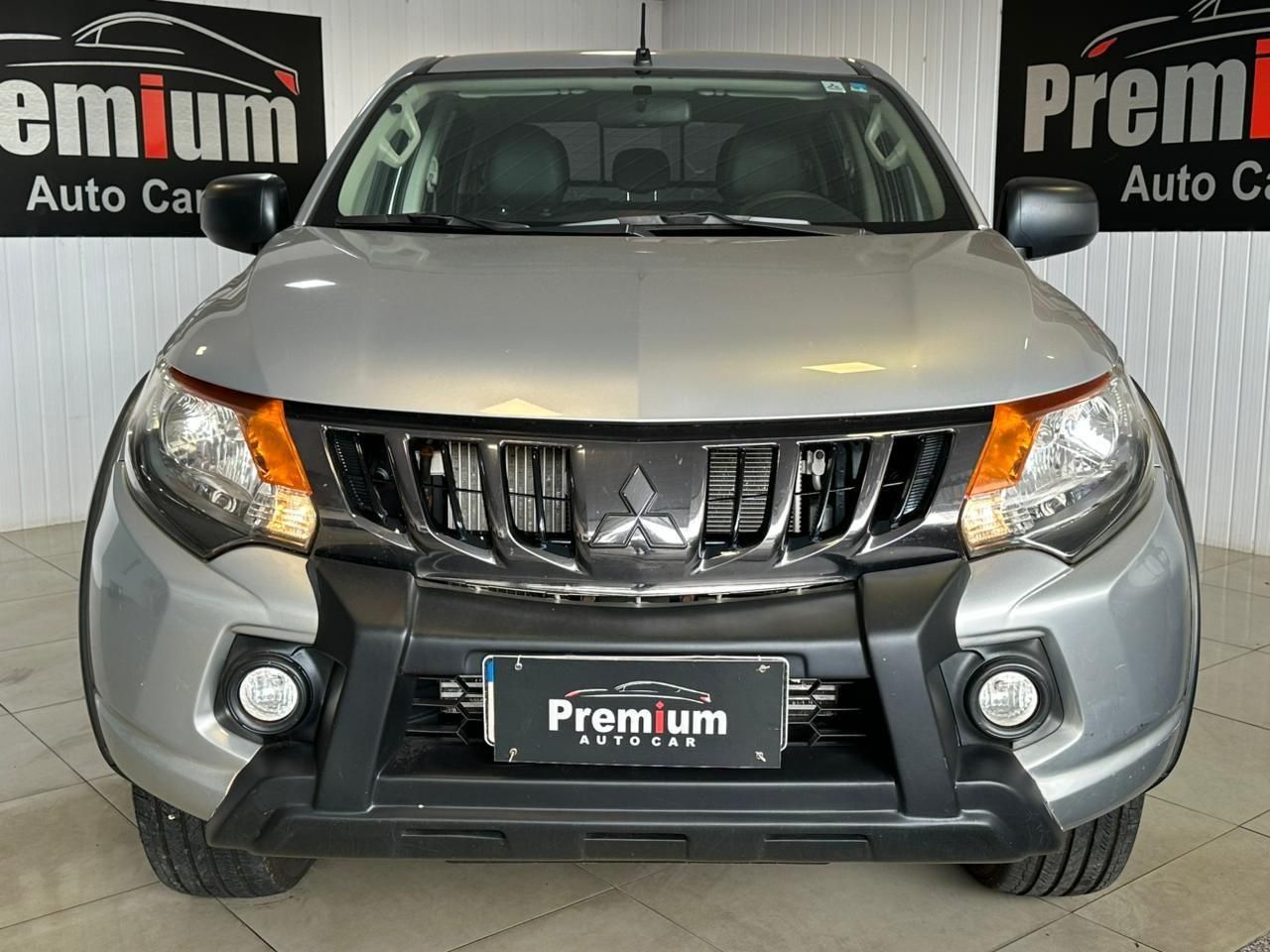 MITSUBISHI Triton GLS 2.4TDi 16v 4X4 C.D. 2023 - miniatura 2