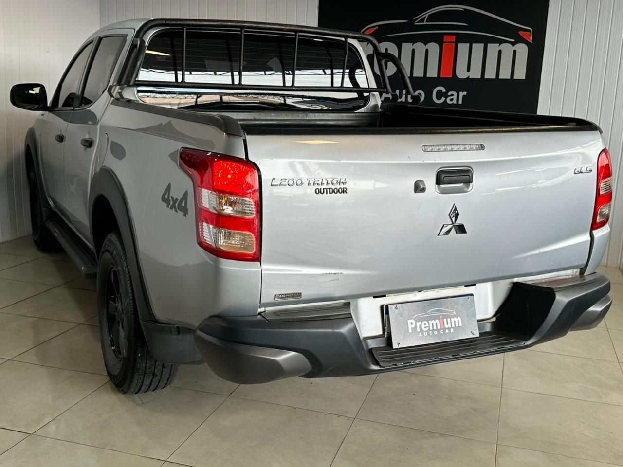 MITSUBISHI Triton GLS 2.4TDi 16v 4X4 C.D. 2023 - miniatura 4