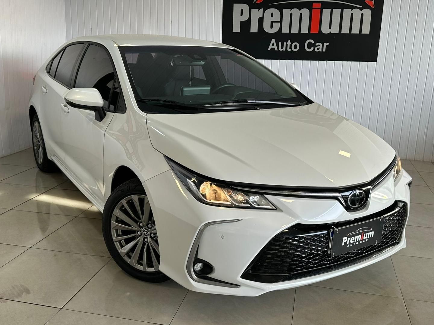 Vista principal de TOYOTA Corolla XEi 2.0 16v 2024