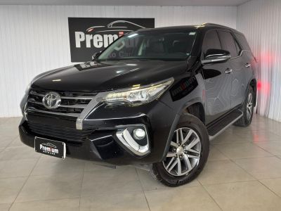 TOYOTA Hilux SRX D4-D 2.8TDi 16v 4x4 2019 - miniatura 3