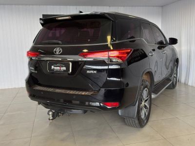 TOYOTA Hilux SRX D4-D 2.8TDi 16v 4x4 2019 - miniatura 4