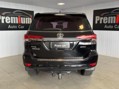TOYOTA Hilux SRX D4-D 2.8TDi 16v 4x4 2019 - miniatura 5