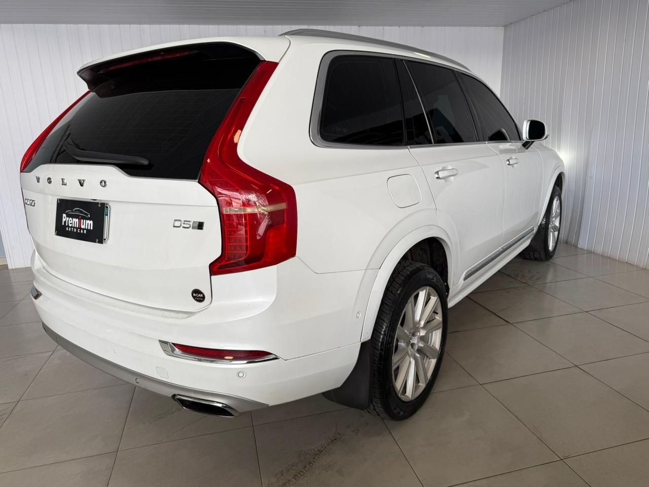 VOLVO XC90 D-5 Inscription 2.0TDi 16v AWD 2019 - miniatura 6