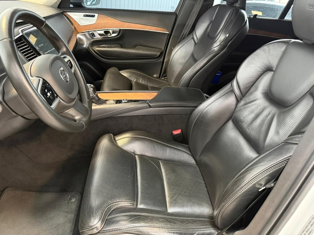 VOLVO XC90 D-5 Inscription 2.0TDi 16v AWD 2019 - miniatura 12