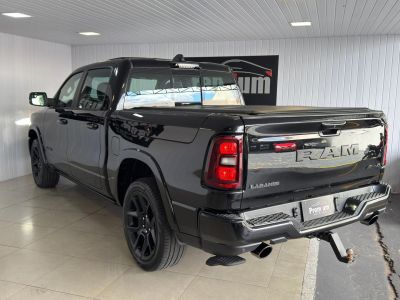 RAM 1500 Laramie Night Edition 3.0T 24v 4X4 C.D. 2025 - miniatura 4