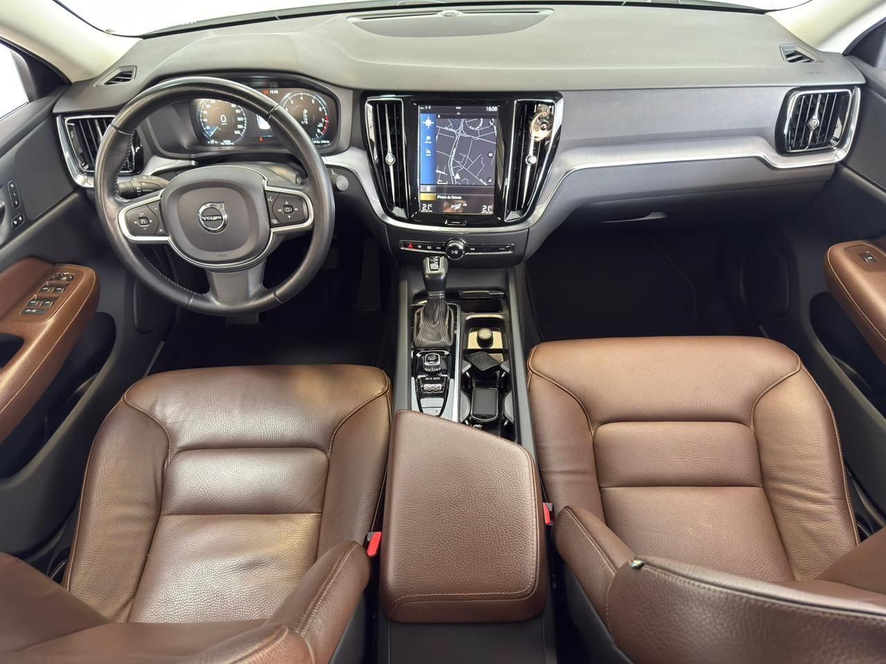 VOLVO S60 T-4 Momentum 2.0T 16v 2020 - miniatura 9