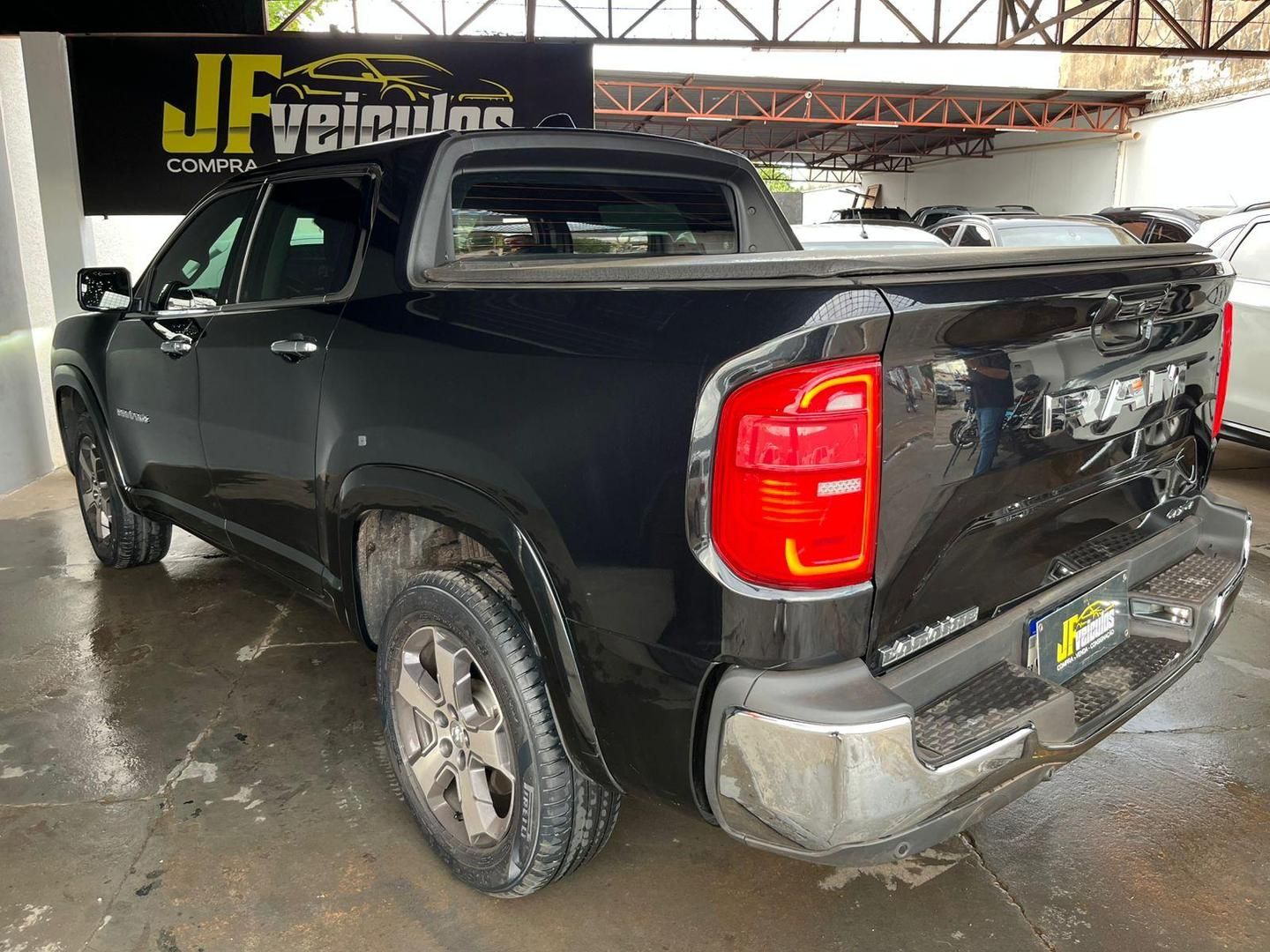 RAM Rampage Laramie 2.2TDi 16v 4x4 2025 - miniatura 4