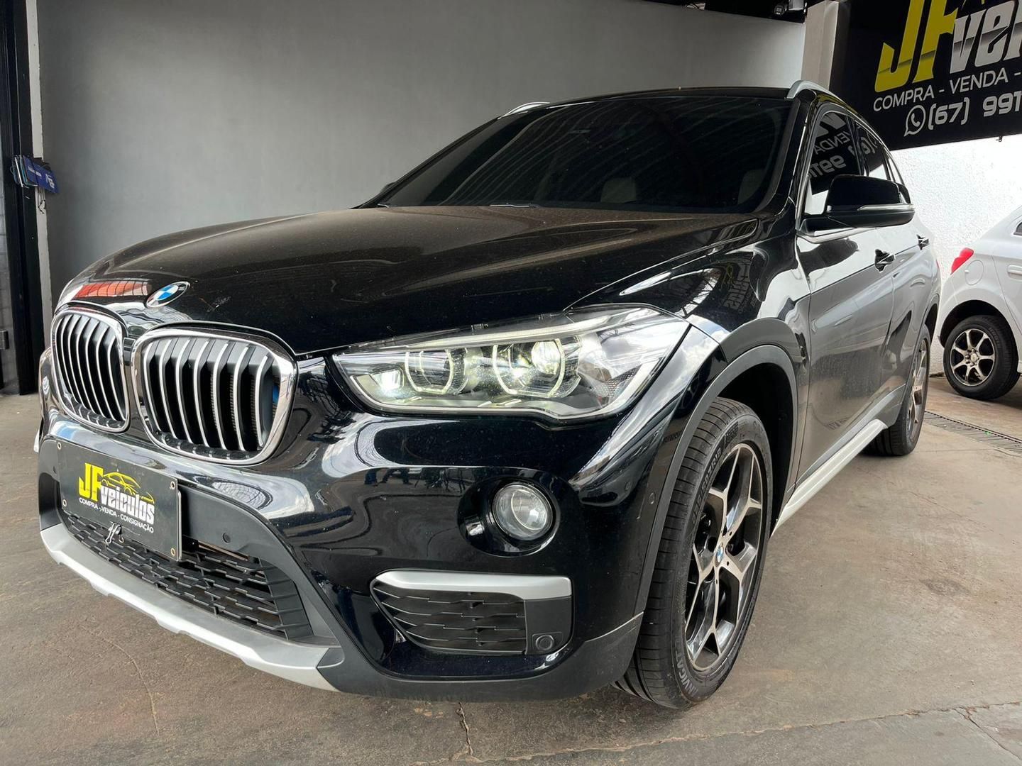 BMW X1 sDrive20i 2.0T 16v 2019 - miniatura 3