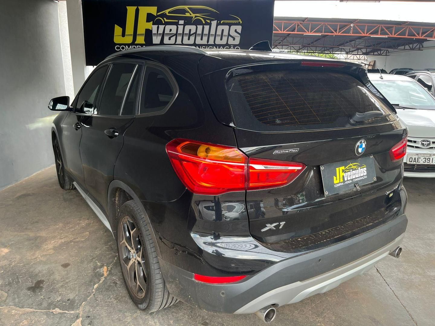 BMW X1 sDrive20i 2.0T 16v 2019 - miniatura 4