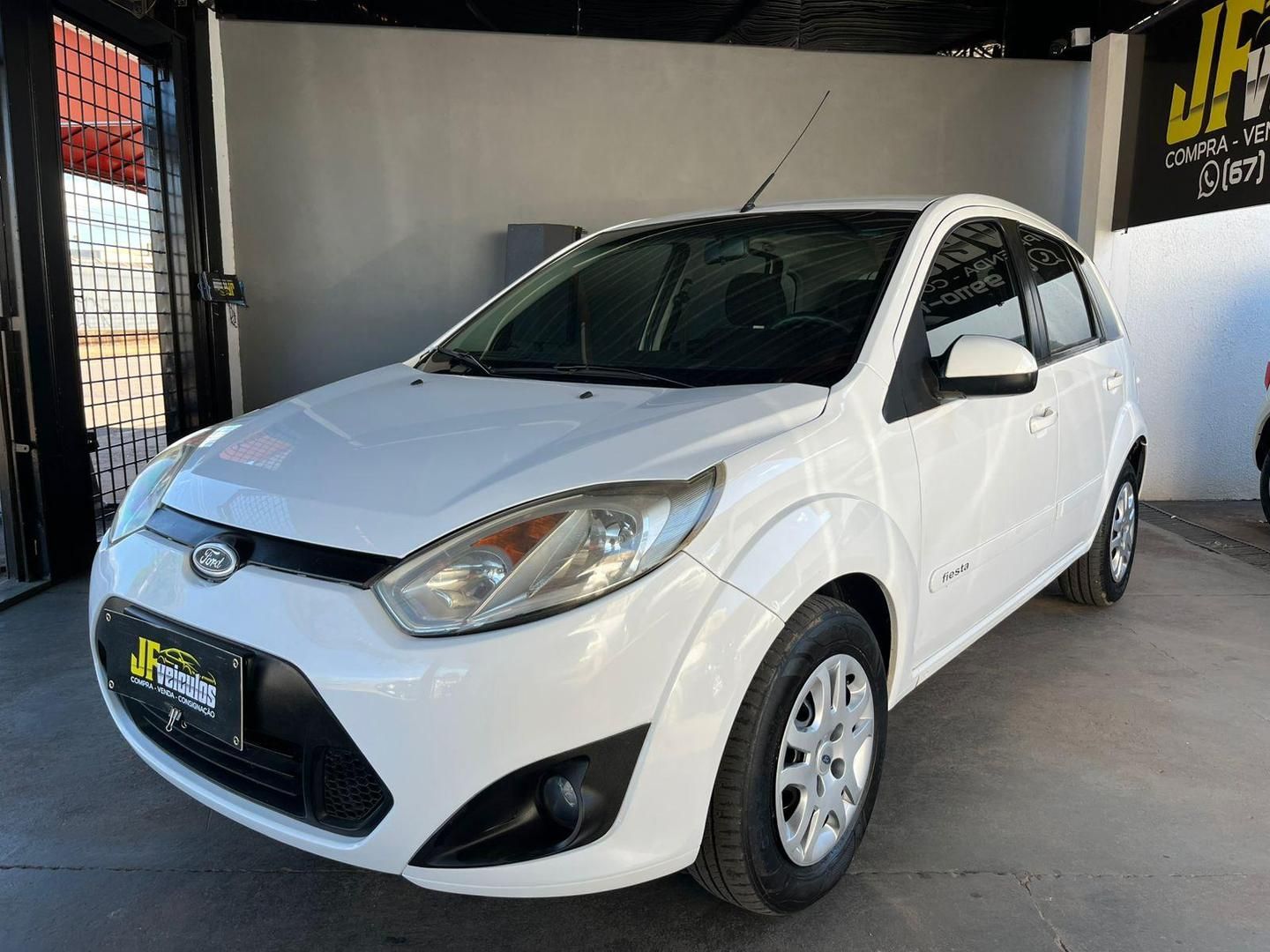 FORD Fiesta Hatch 1.0 4p. 2014 - miniatura 2