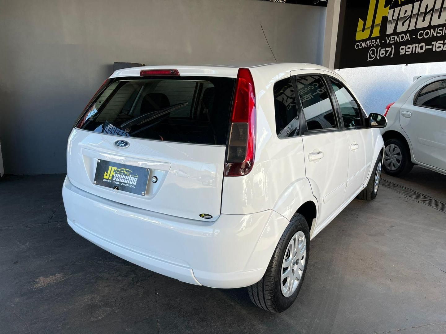 FORD Fiesta Hatch 1.0 4p. 2014 - miniatura 5