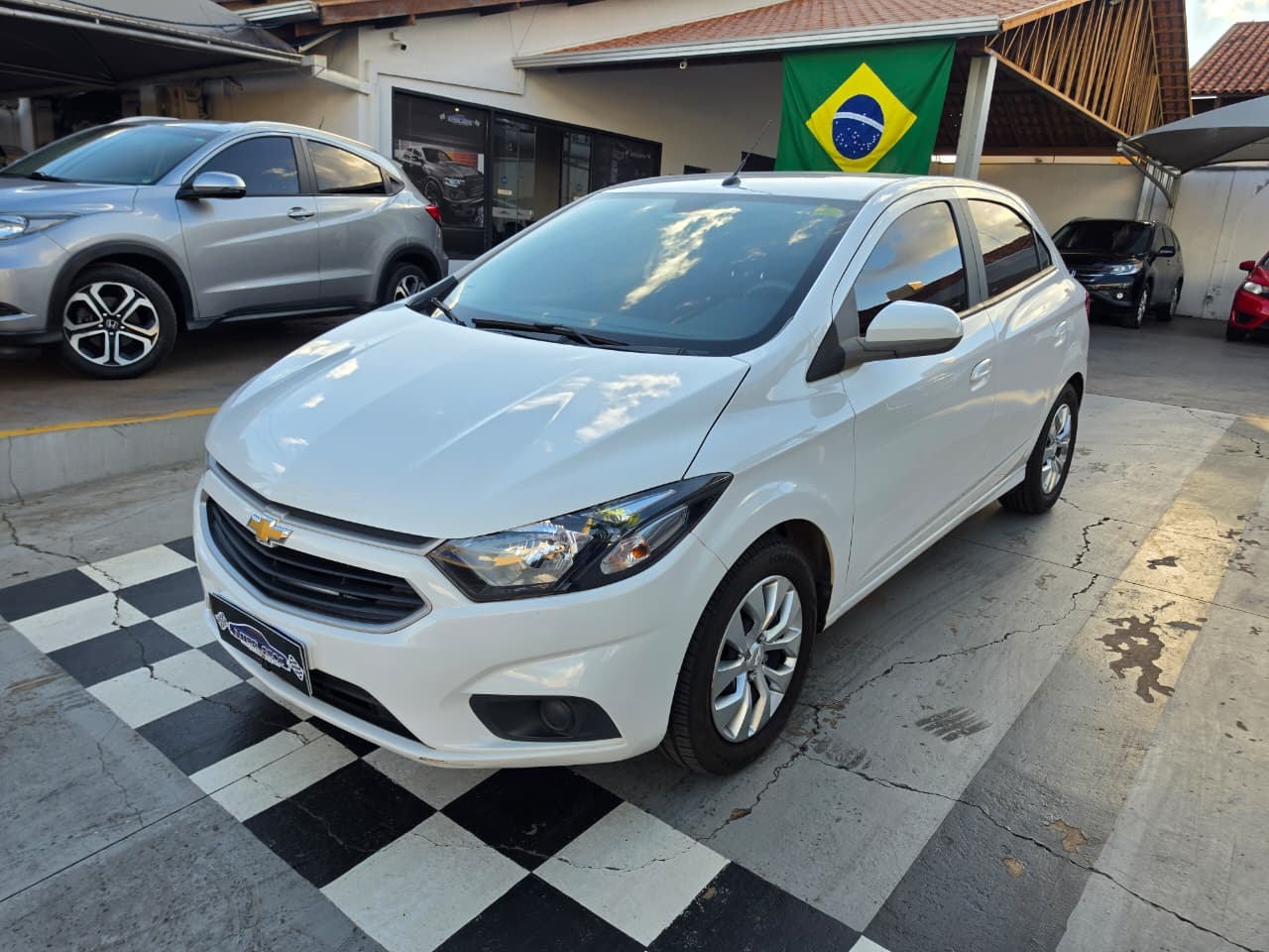 CHEVROLET Onix LT 1.4 2018