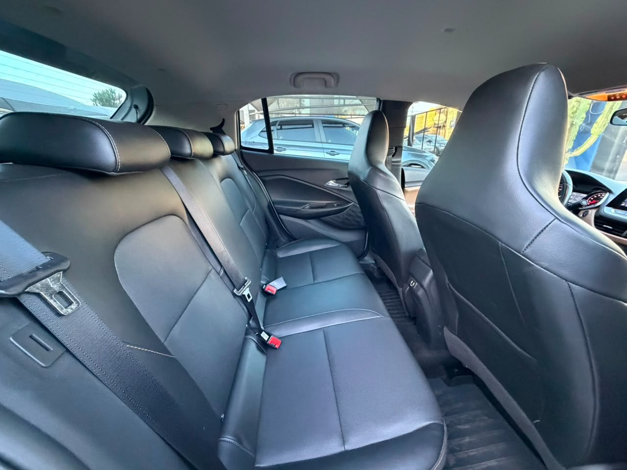 CHEVROLET Onix Premier 1.0T 12v 2023 - miniatura 10