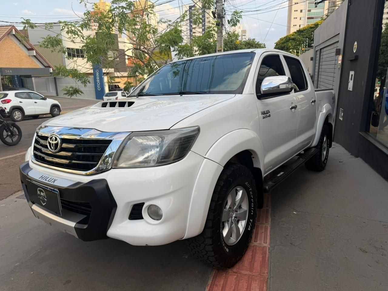 TOYOTA Hilux SRV D4-D 3.0TDi 16v 4X4 C.D. 2012