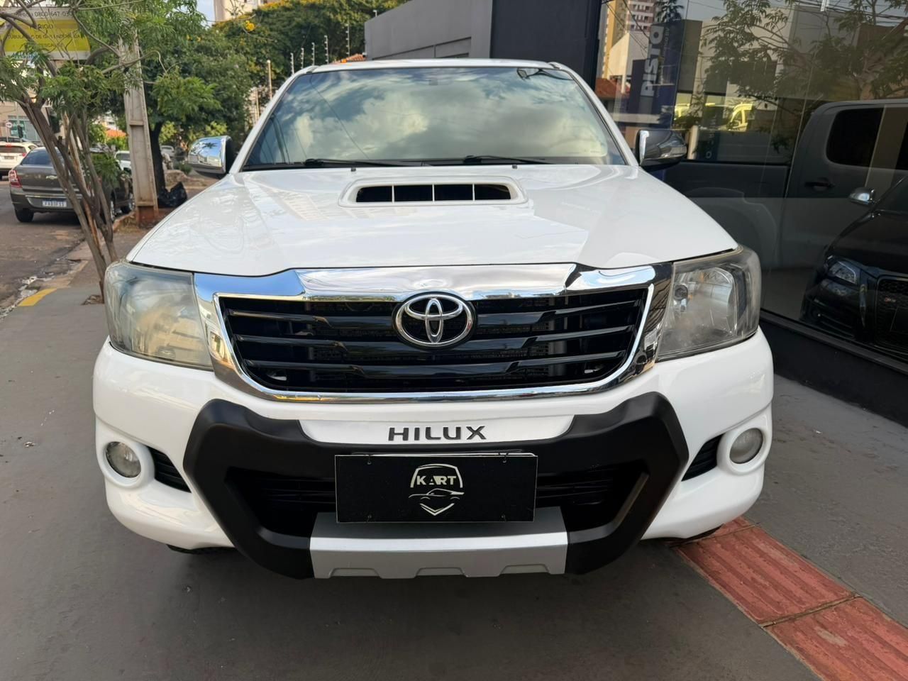 TOYOTA Hilux SRV D4-D 3.0TDi 16v 4X4 C.D. 2012 - miniatura 2