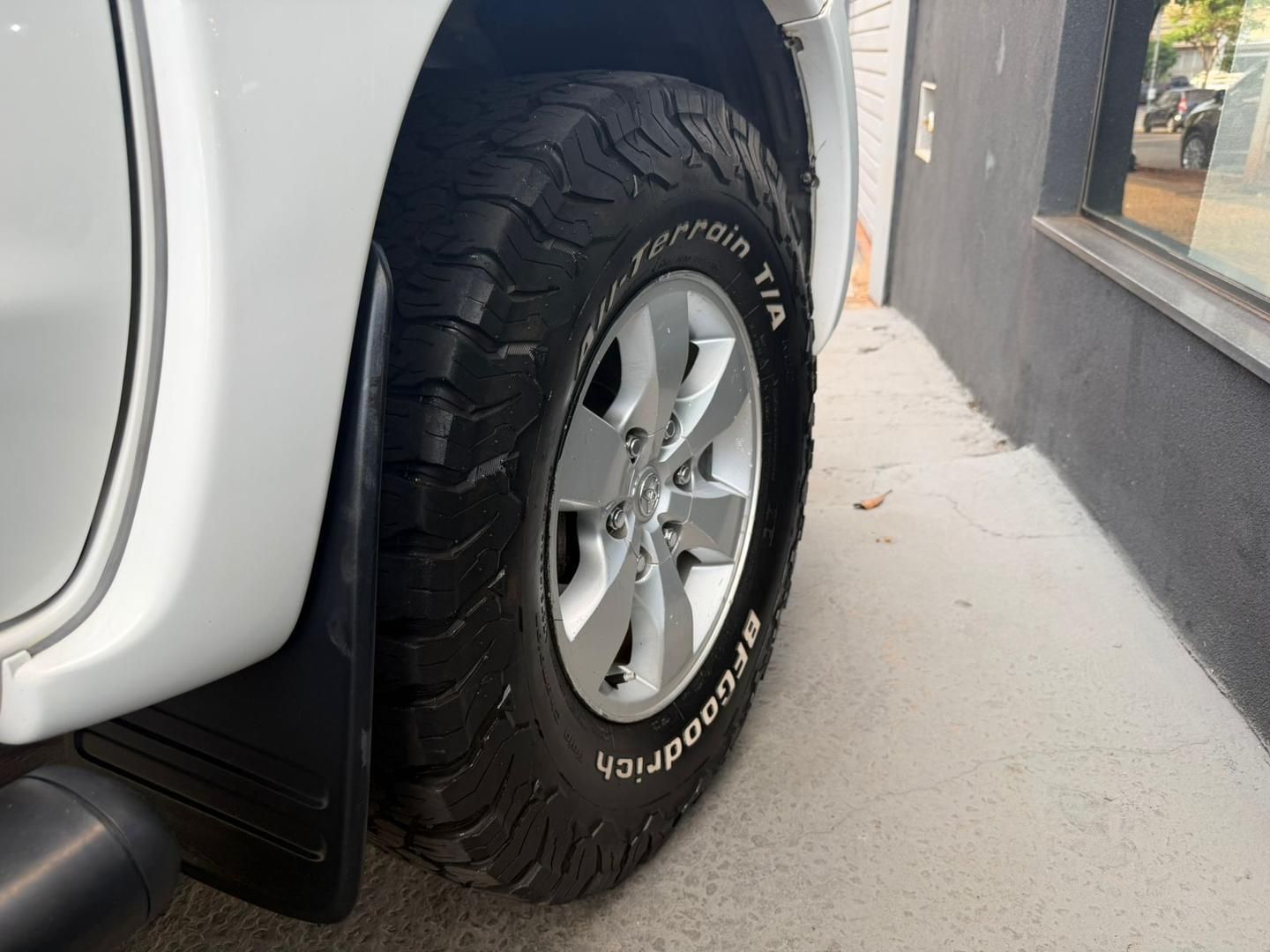 TOYOTA Hilux SRV D4-D 3.0TDi 16v 4X4 C.D. 2012 - miniatura 12
