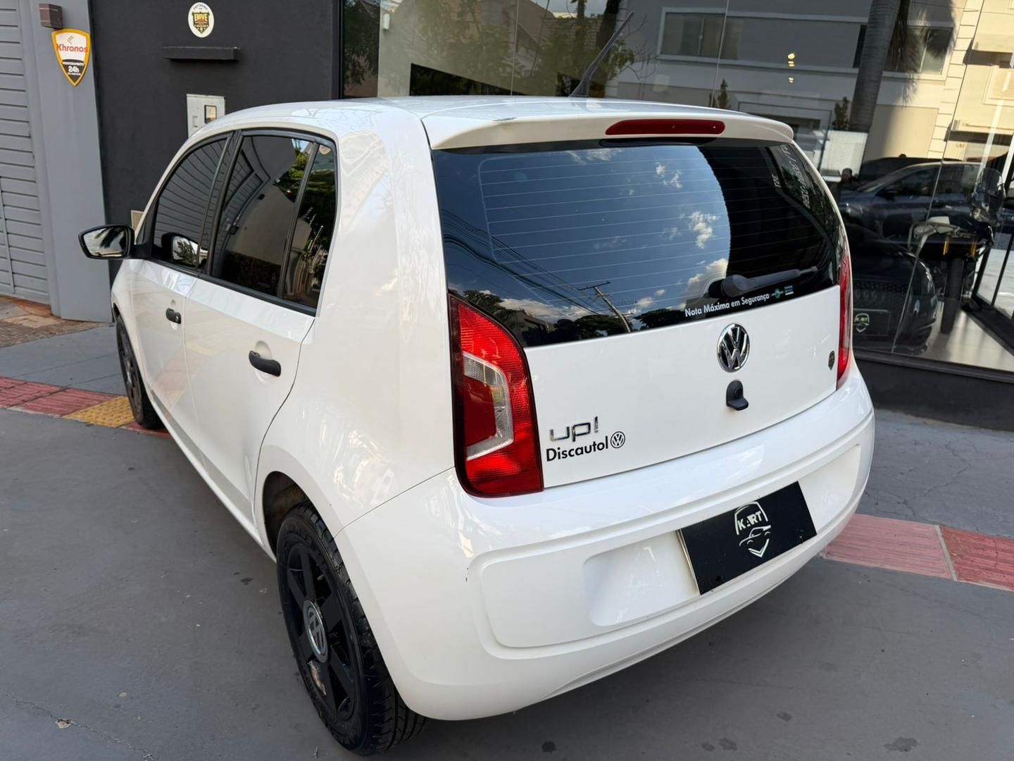 VOLKSWAGEN Up Take 1.0 12v 4p. 2015 - miniatura 4