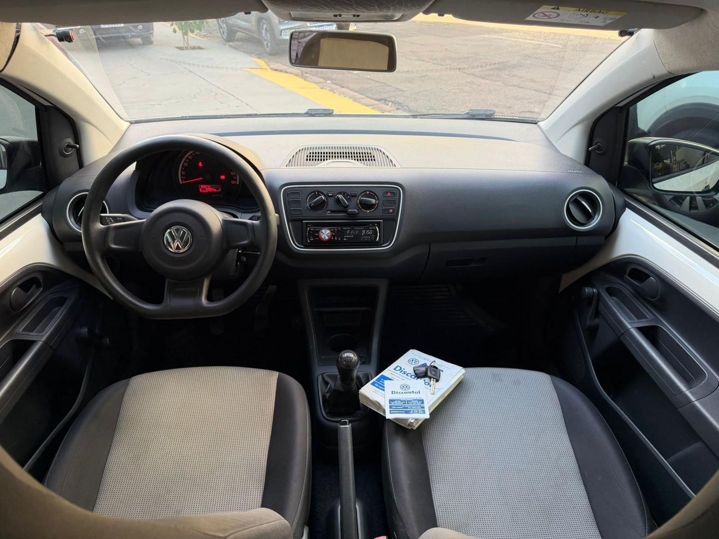 VOLKSWAGEN Up Take 1.0 12v 4p. 2015 - miniatura 9