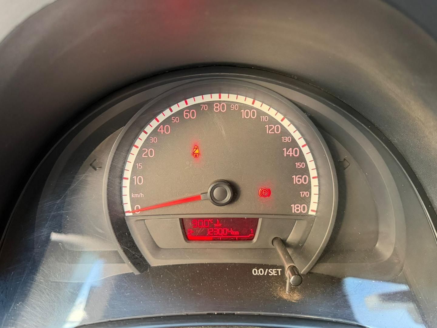 VOLKSWAGEN Up Take 1.0 12v 4p. 2015 - miniatura 10