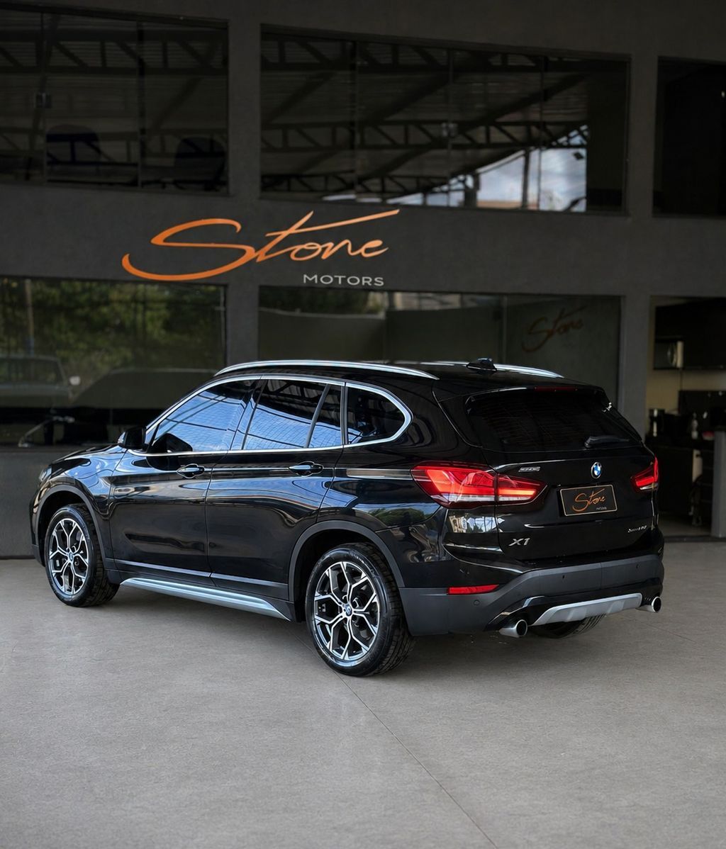 BMW X1 sDrive20i 2.0T 16v 2021 - miniatura 3