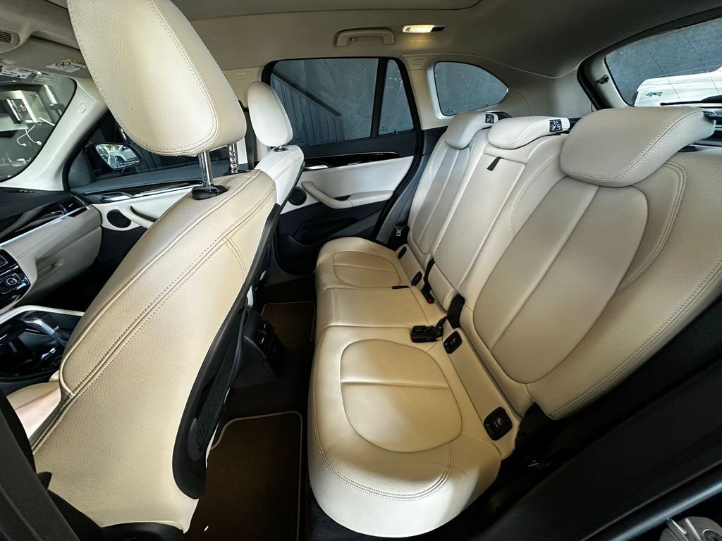 BMW X1 sDrive20i 2.0T 16v 2021 - miniatura 9