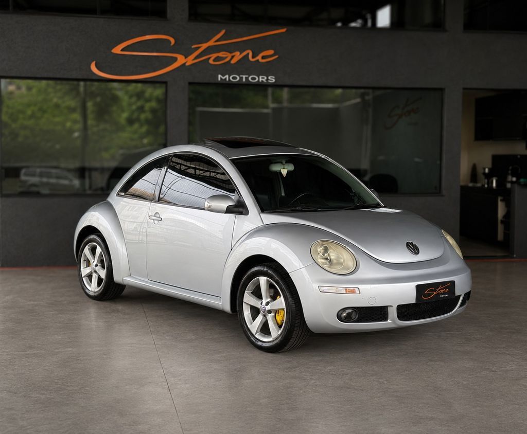 VOLKSWAGEN New Beetle 2.0 2009
