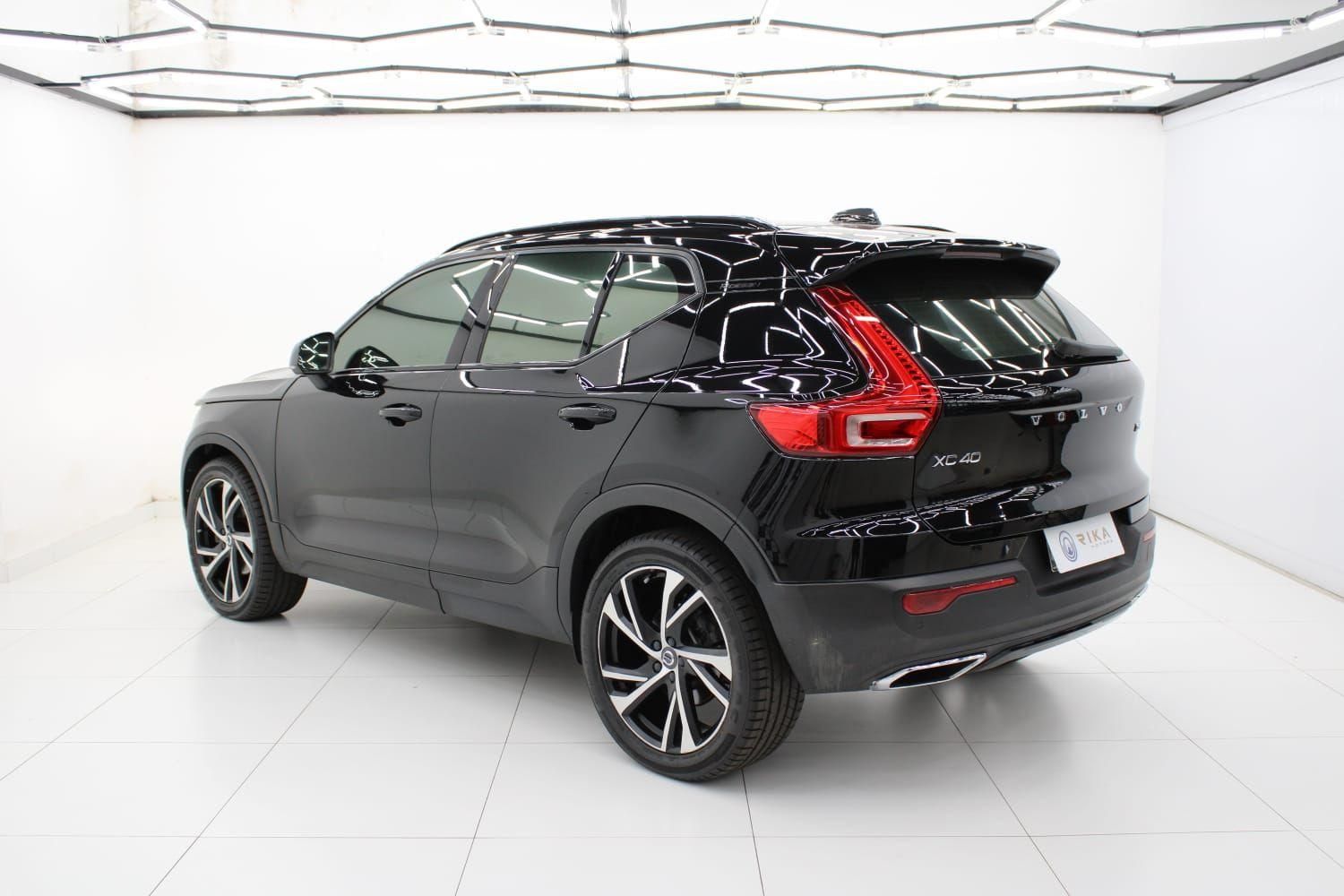 VOLVO XC40 T-5 R-Design 1.5T 12v 2020 - miniatura 5