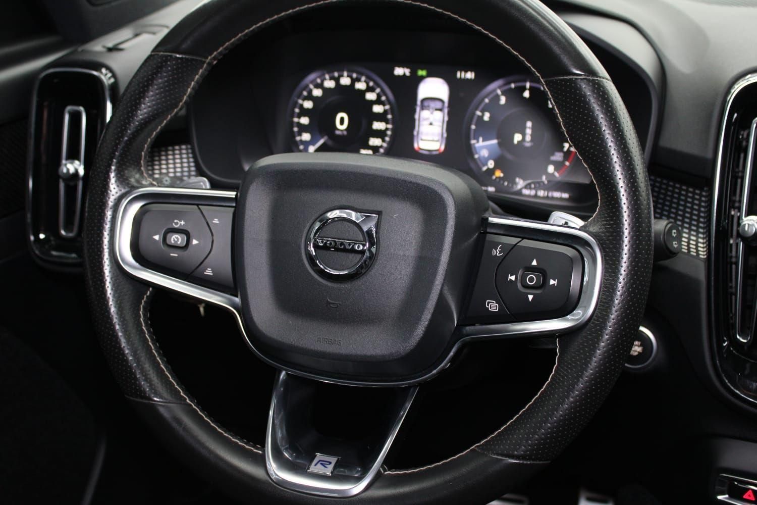 VOLVO XC40 T-5 R-Design 1.5T 12v 2020 - miniatura 16