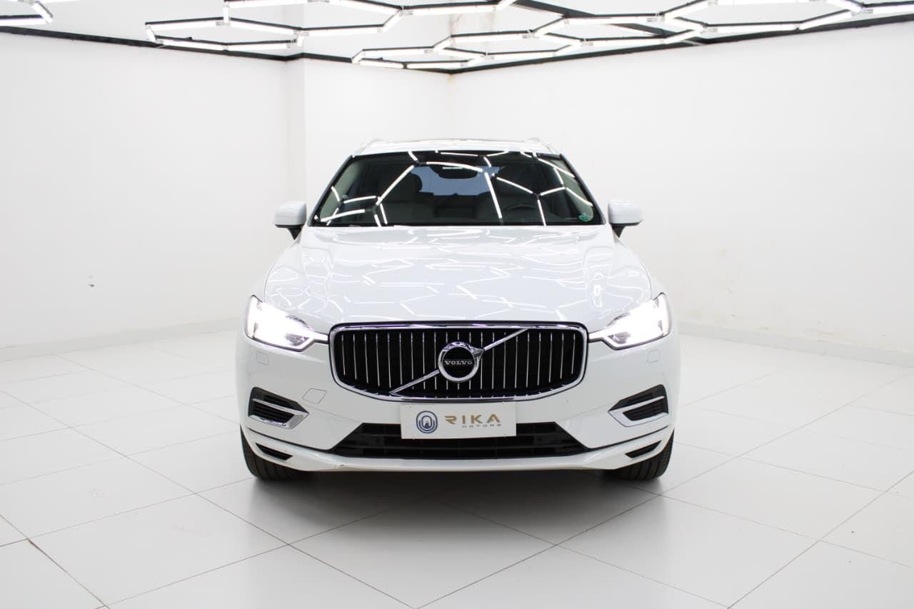 VOLVO XC60 T-8 Inscription 2.0T 16v AWD 2020 - miniatura 2